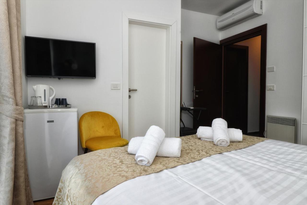 Kseni Accommodation Rovinj Buitenkant foto